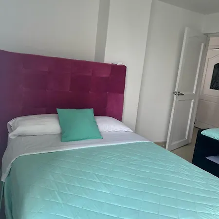 Apto En Edificio Centauro Ideal Tu * Cartagena